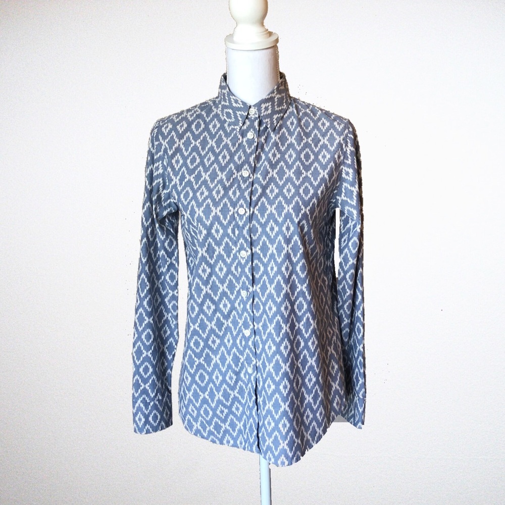 Banana Republic Soft Wash Ikat Button Down - Small